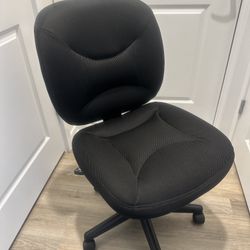 Black Fabric Adjustable Desk Chair 
