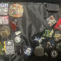 Disney pins 