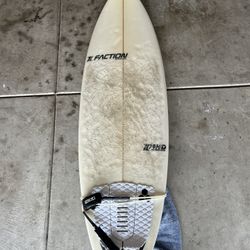 Faction quad Surfboard 