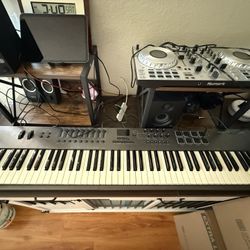 Keyboard And Dj For Sale
