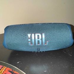 JBL Charge 5 