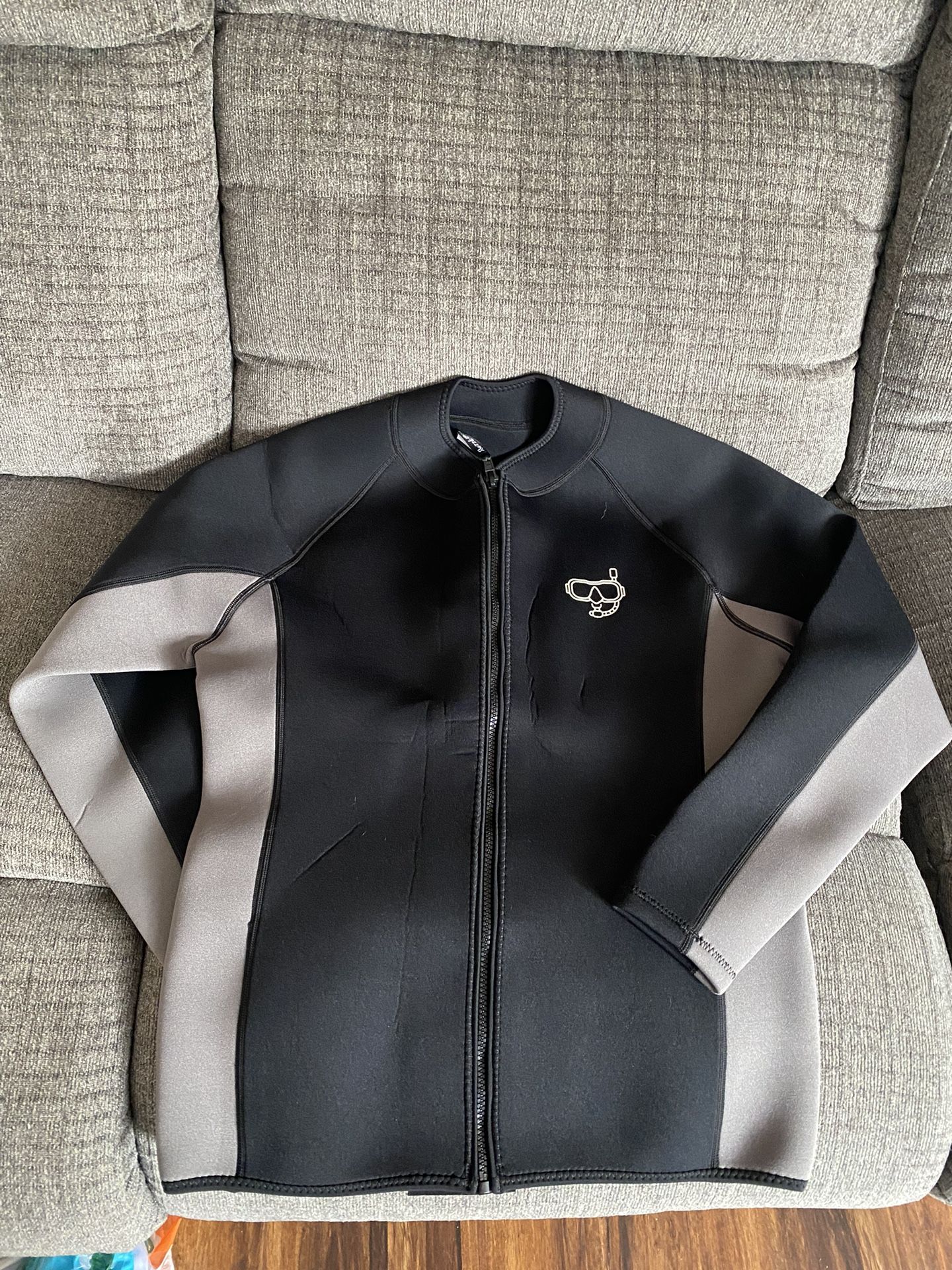 Wetsuit Top for Sale in Los Angeles, CA OfferUp