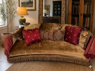 Large Comfort Custom Couch Velvet Upscale