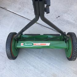 16” Manual Grass Mower