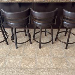 Madrid Counter Height Stool In Auburn & Brown, Swivel