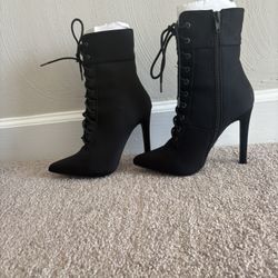 Black Laced Heels Booties Size 6