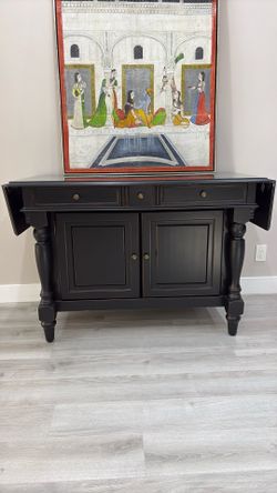 Cabinet/Island