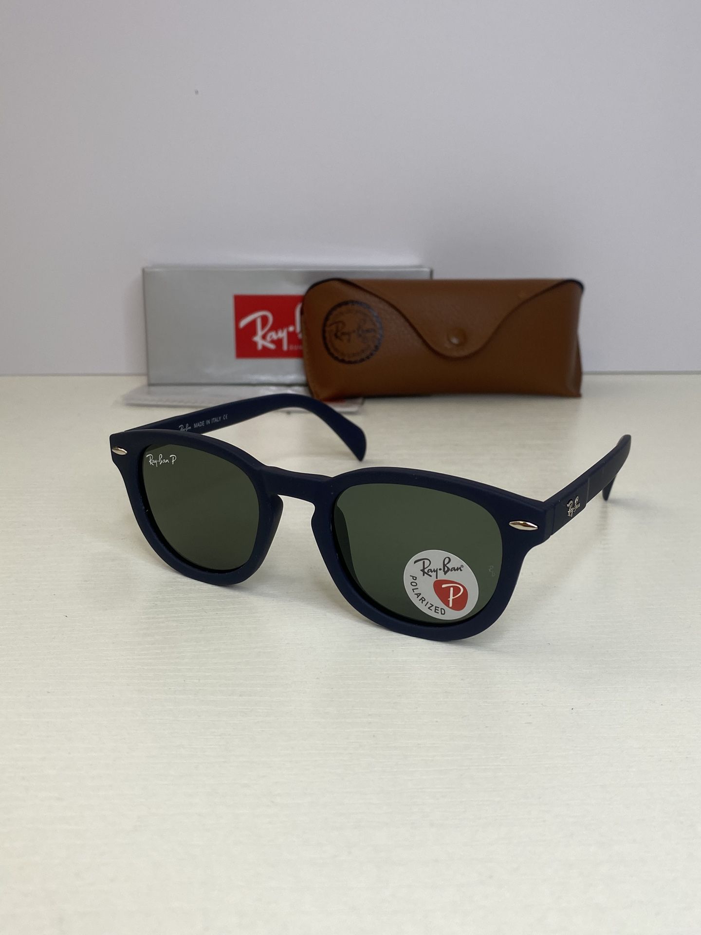 Ray-bans Sunglasses Wayfarer Navy Frames Black Lens