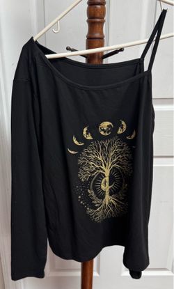 New Boho Shirt Size Large just $5