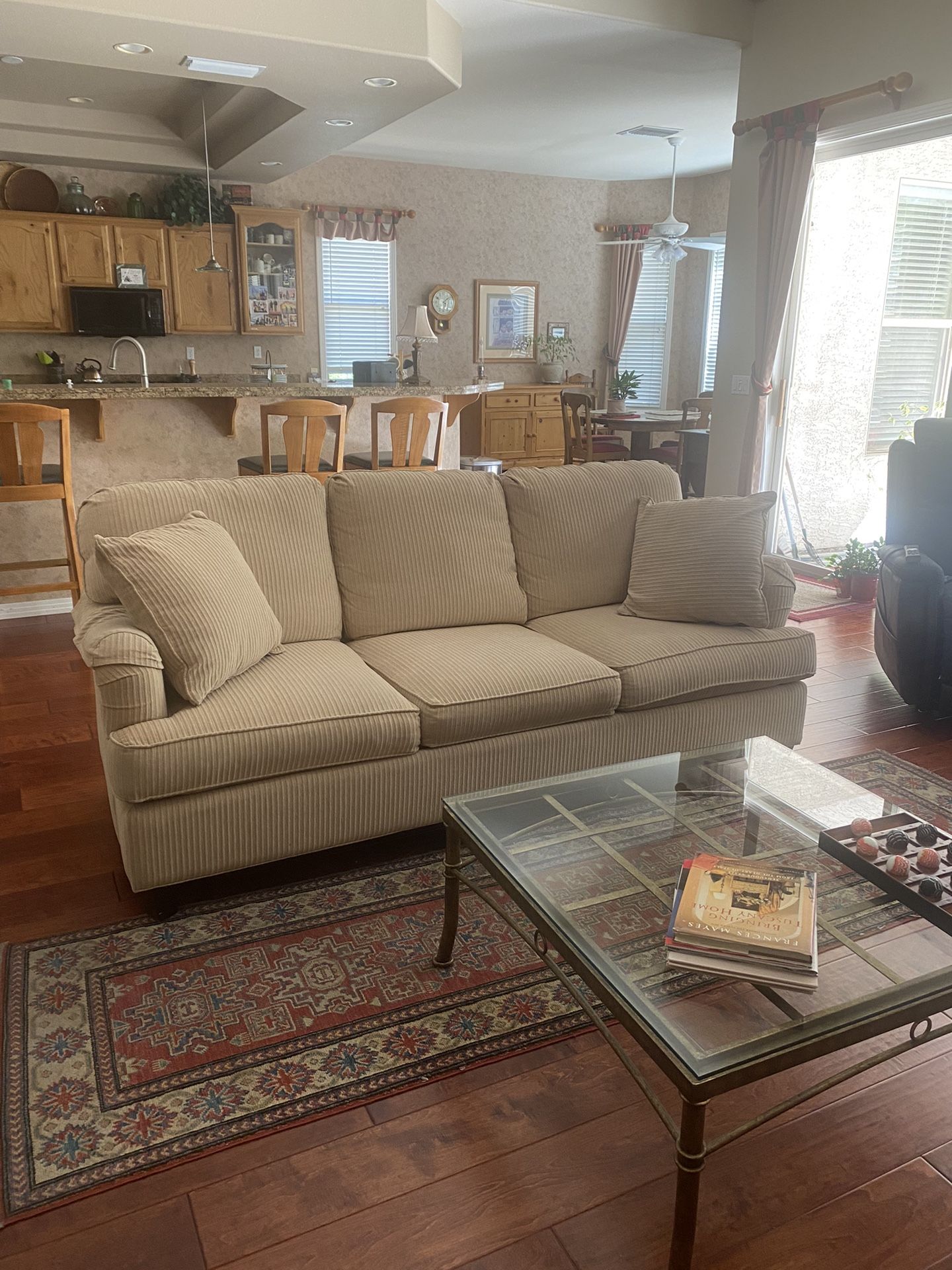 Basset Sofa