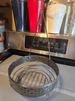 Vintage Oil-Rubbed Bronze Fruit Basket / Wire Countertop Banana Stand