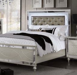 Queen Bedroom Set