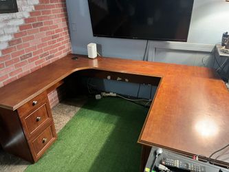 U-Shaped Office Desk.  Free - not $100
