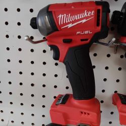 Milwaukee IMPACT  SURGE FUEL NEW