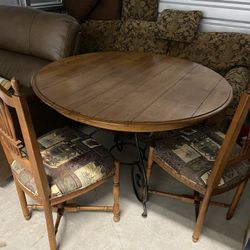 Ethan Allen Table And Wheat Back Chairs
