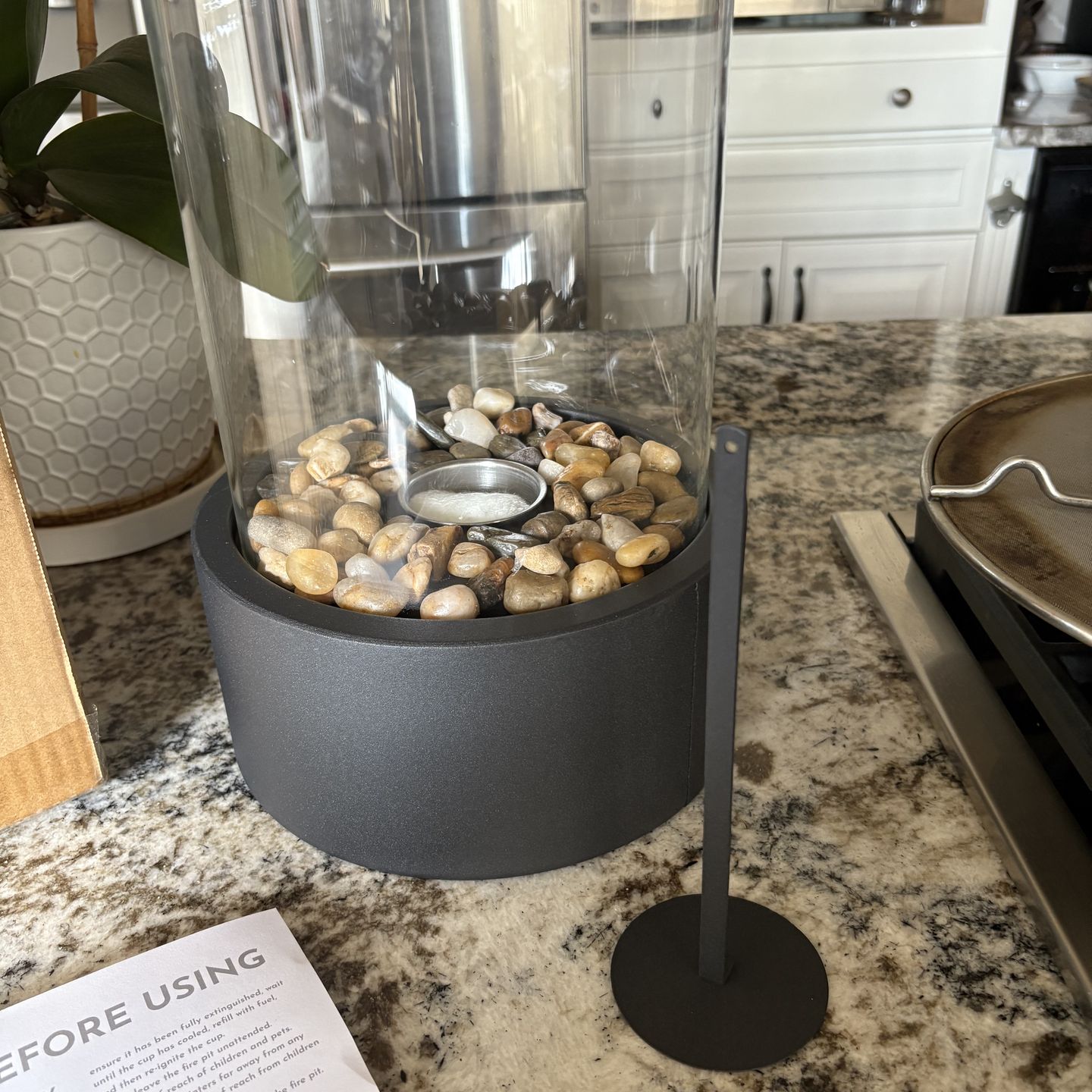 Indoor/outdoor tabletop fire pit