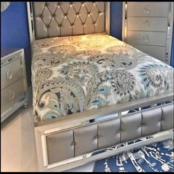 Brand New Complete Bedroom Set Are Available With Free Delivery And Cash On Delivery 