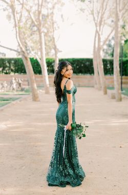 emerald green prom dress
