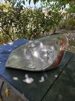 Freightliner cascadia headlight