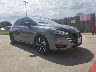 2025 Nissan Versa SR
