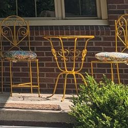 Bistro Table & Chairs