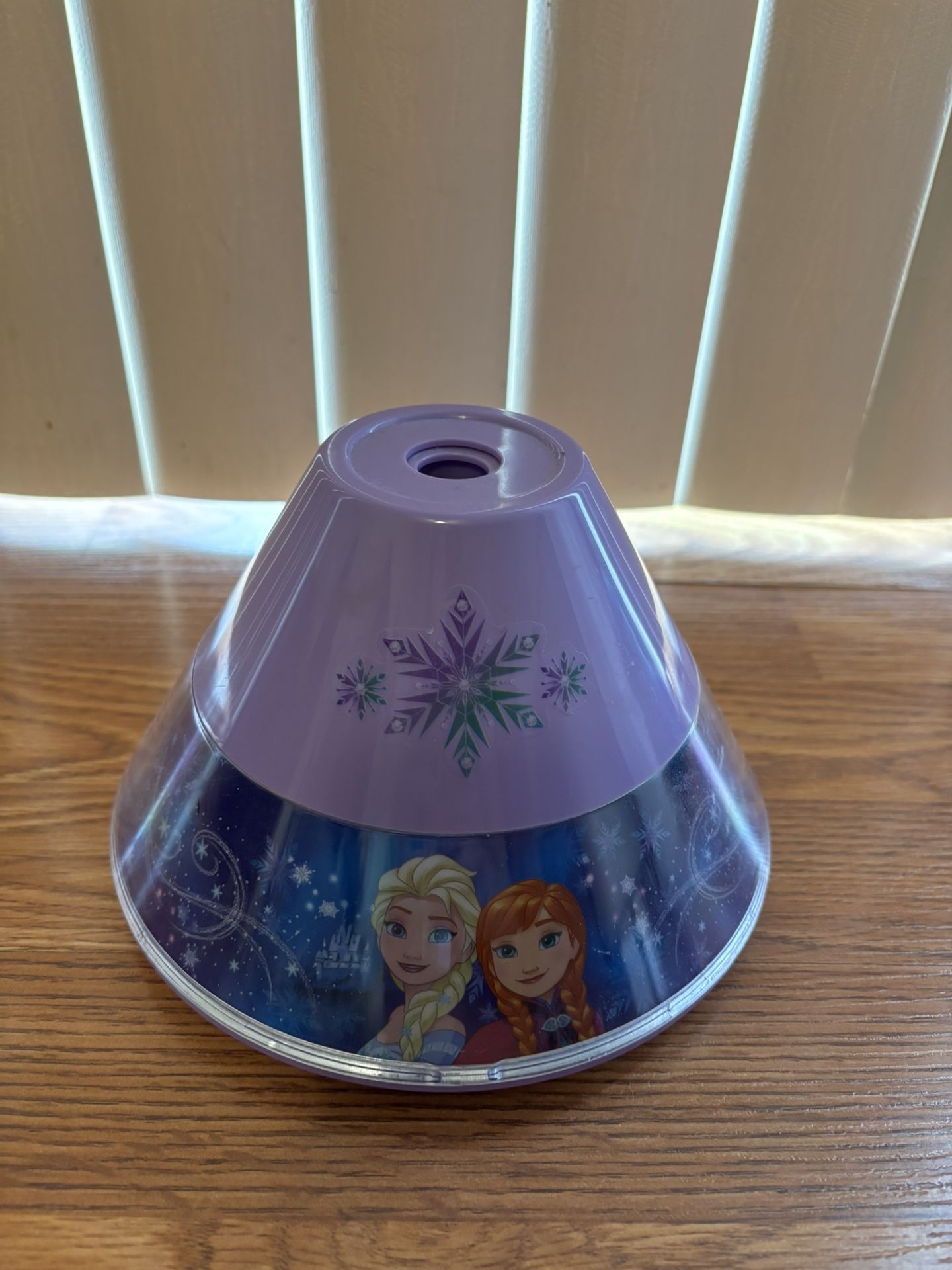 Disney Frozen Anna Elsa Projector Nightlight Night Light Toy