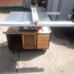 10" Tilting Arbor Saw Delta 