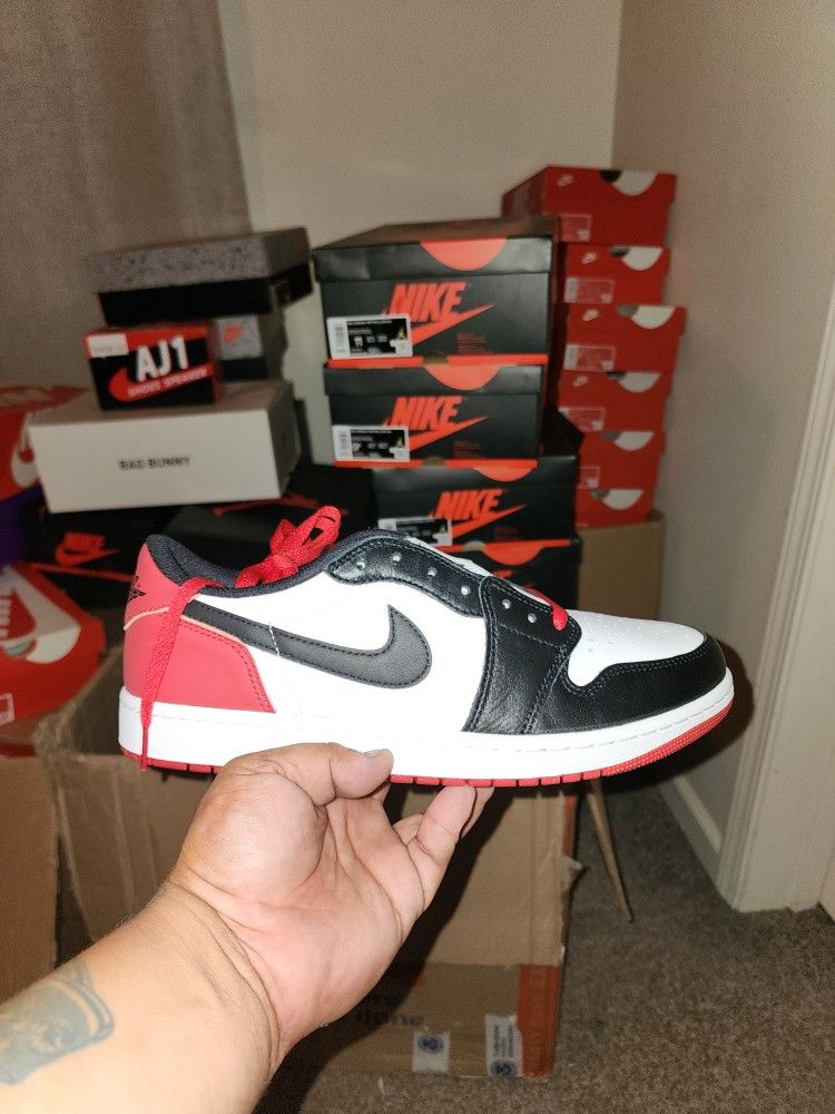 Jordan 1 Low Black Toe Sizes 9.5,10.5,11,12