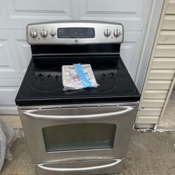 Ge Electric Stove 30 Inch 5 Month Old 