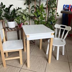 Kids Play Table