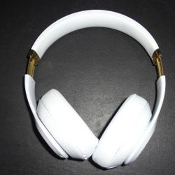 BEATS STUDIO 3 PERFECT CONDITION