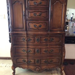 French Antique dresser