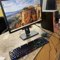 Dell Optilex 3050 Desktop Computer With Dell Monitor i5 7th Gen Ram 16GB SSD 512GB