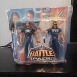 WWE Battle Pack NWO Figures Kevin Nash & Scott HALL autographed By SH