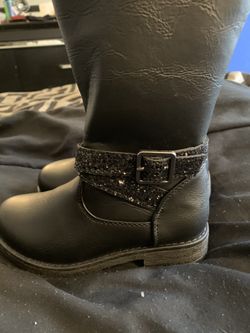 Very Cute Girls Boots - Black Glitter Strap - Size 10