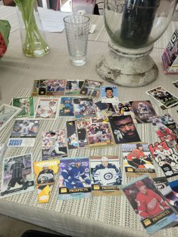 sports card collection lots of rookies