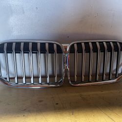 2020 2021 2022 BMW 7 SERIES 740i 750Li GRILLE USED OEM