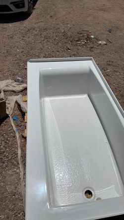 White tub