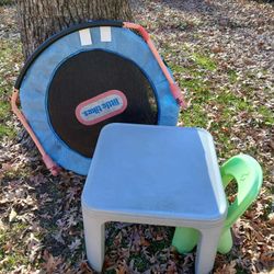 Step  2 Table And Chair And Trampoline Need It Gone 20.00 For All I Also Have Toddler Tricycles Just Ask 