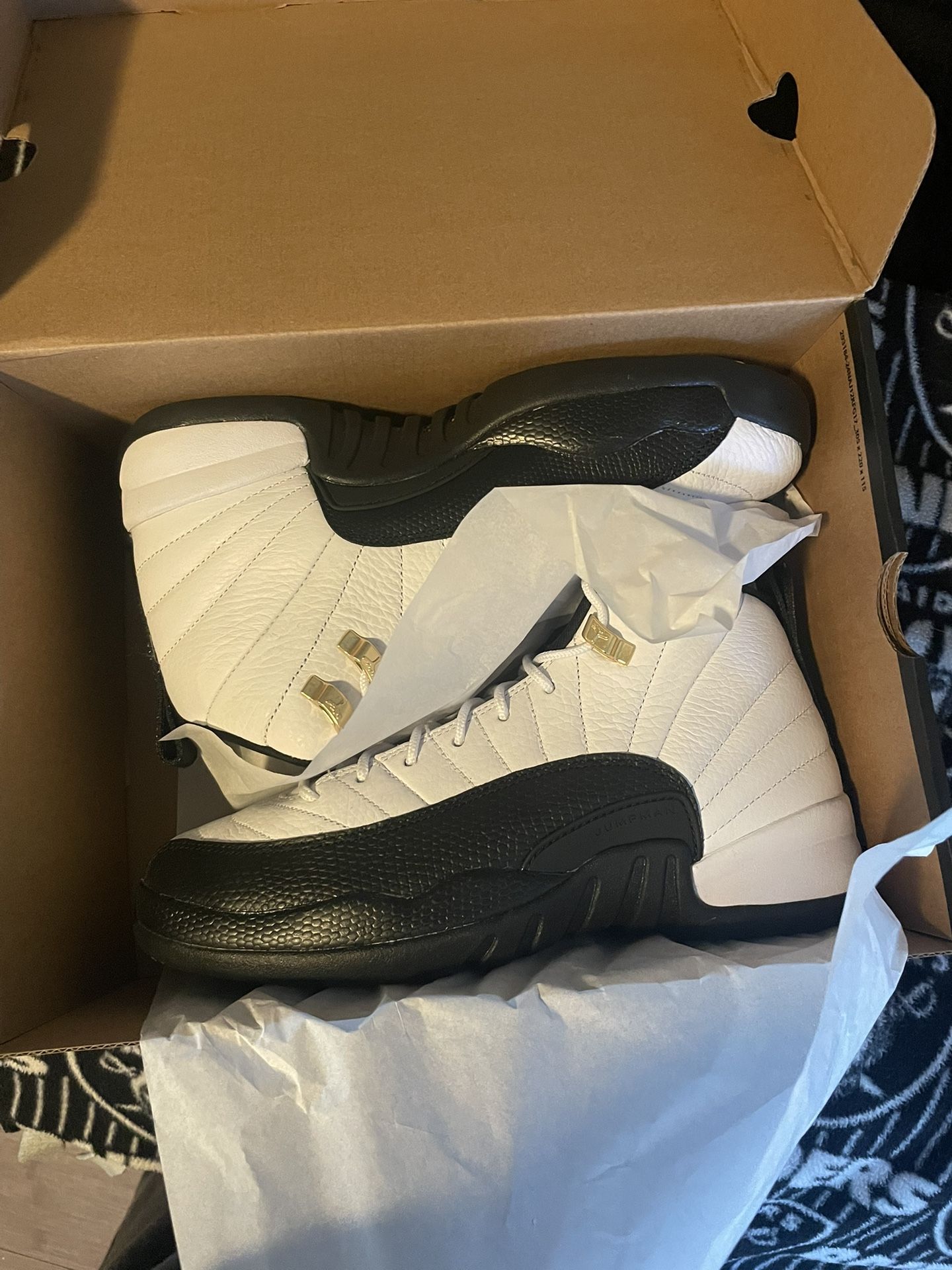 Jordan 12 Taxi Youth Sz