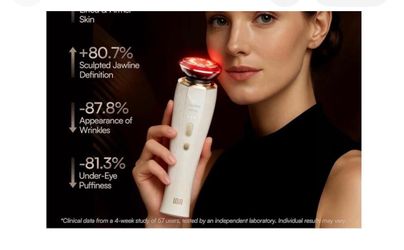 INIA 3-in-1 Red Light Therapy for Face and Neck DeviceTool (White) w/gel New