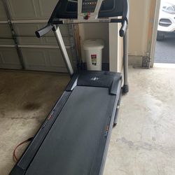 Nordic Track Treadmill *Need Gone By This Weekend 