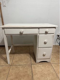 white wooden desk