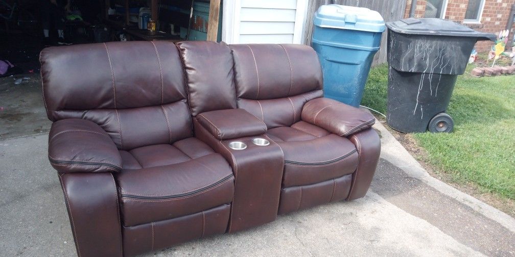 Babcock Furniture Reclinable Leather Loveseat With Console