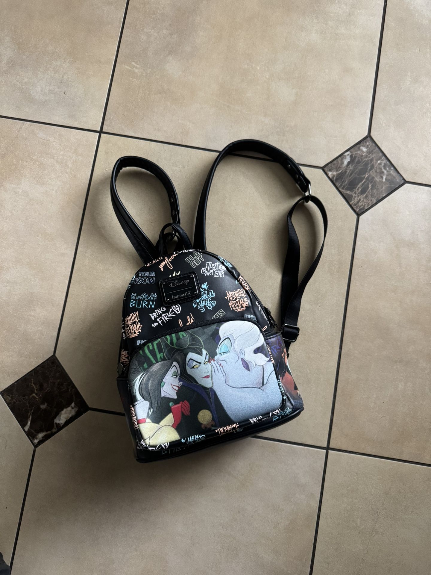 Lounge Fly Disney Bag