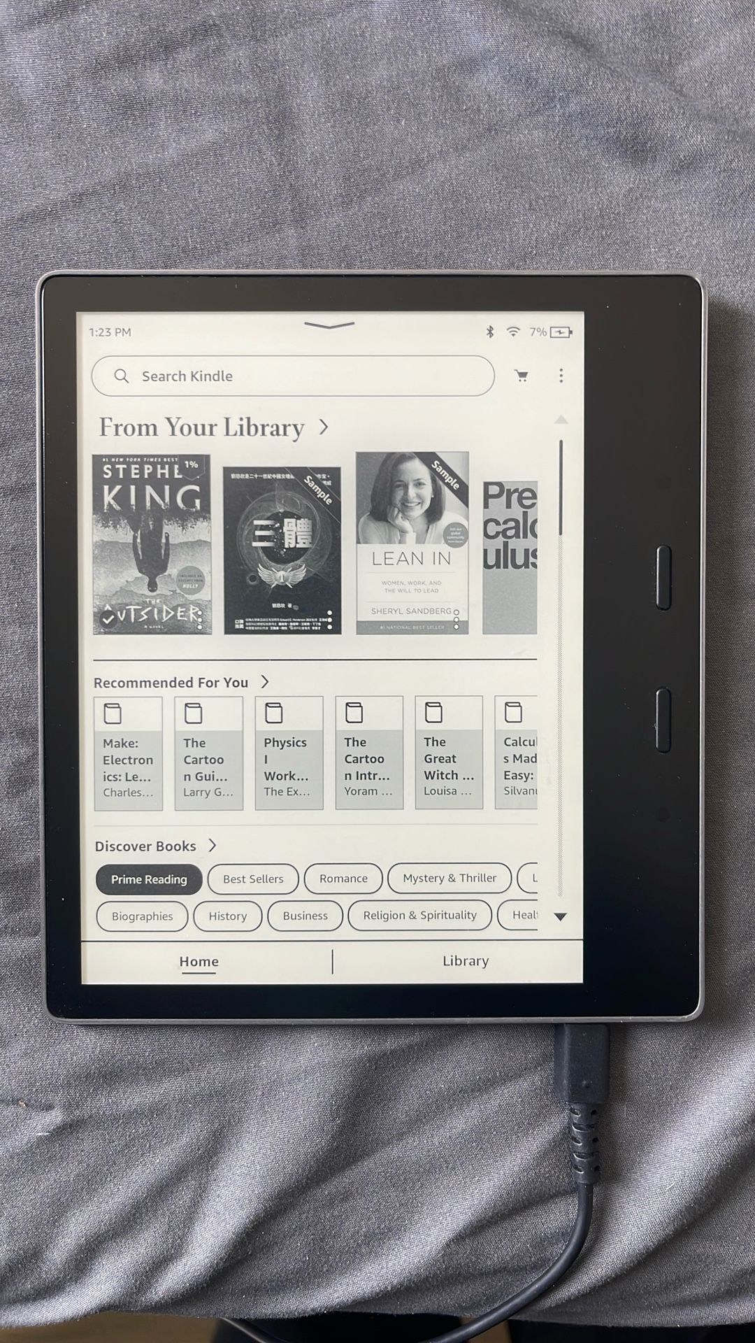Kindle Oasis 9th Gen with Cover