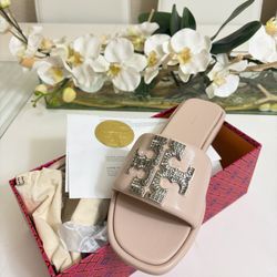 BRAND NEW TORY BURCH SANDALS SIZE 10