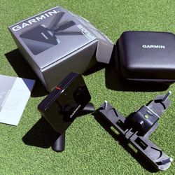 Garmin Approach R10 Portable Golf Launch Monitor + Case + Tripod + Alignment Stand