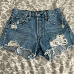 Women’s Levi’s Shorts 