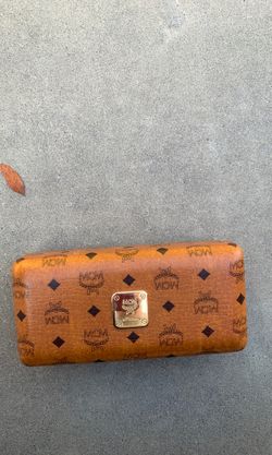 MCM aviator sunglasses